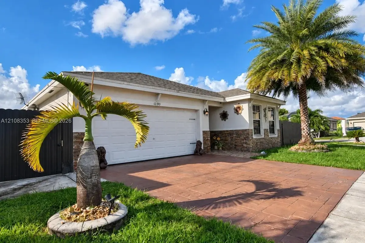 12190 SW 250th Ter, Homestead: photo 1 of 54
