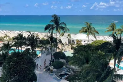 18001 Collins Ave #907, Sunny Isles Beach: photo 1 of 3