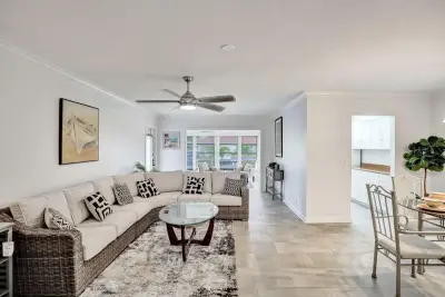 315 NW 50th Ave #C, Delray Beach: photo 1 of 26