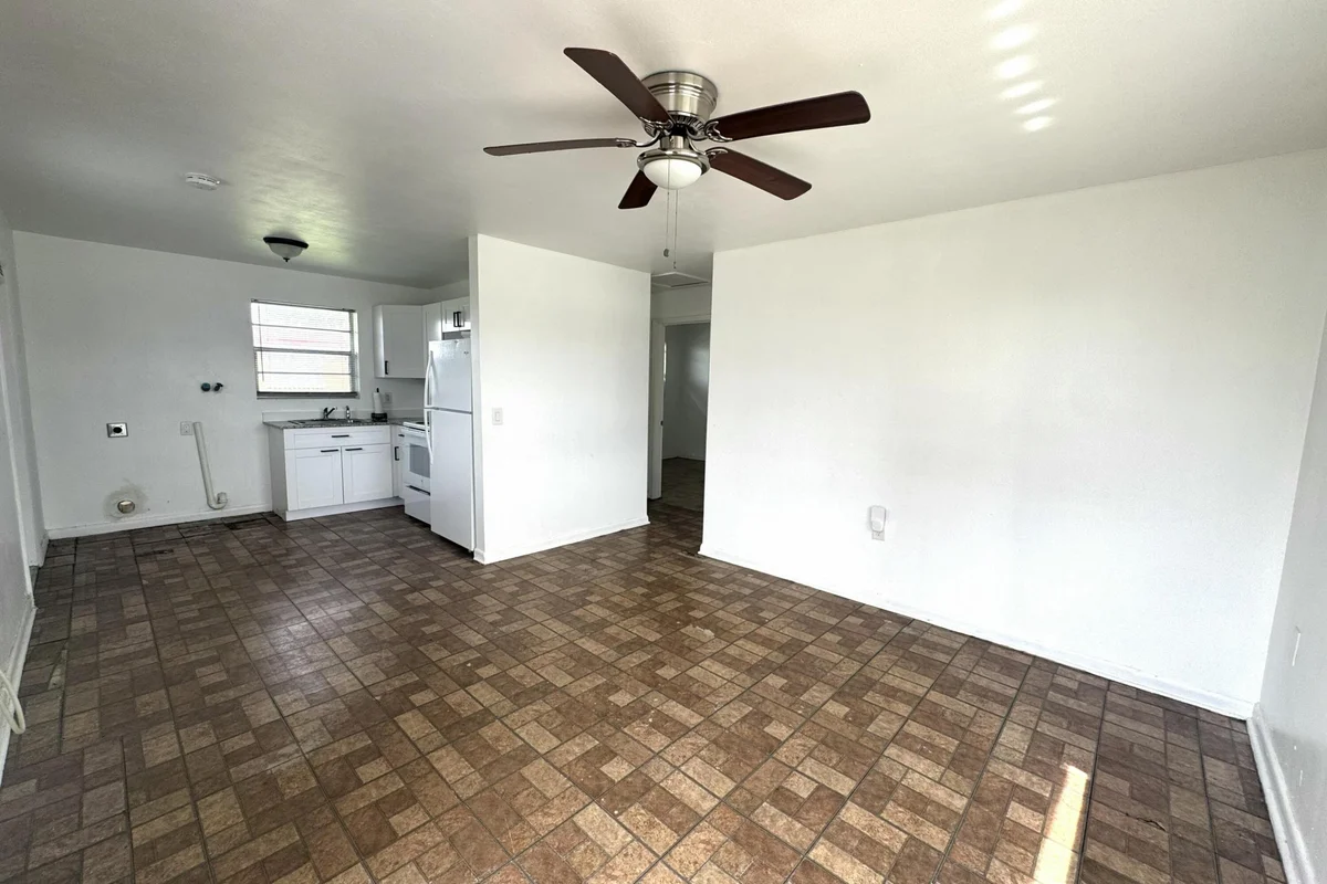 1341 Drive Martin Luther King Junior Blvd W, Belle Glade: photo 1 of 9