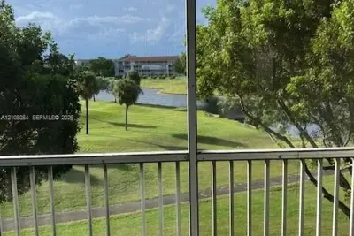850 SW 133rd Ter #411B, Pembroke Pines: photo 1 of 23