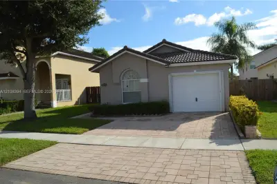 14781 SW 156th Ave, Miami: photo 1 of 15