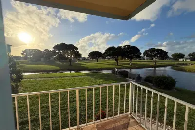 240 Burgundy E, Delray Beach: photo 1 of 22