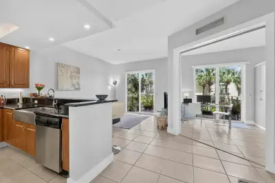 2631 NE 14th Ave #216, Wilton Manors: photo 1 of 42