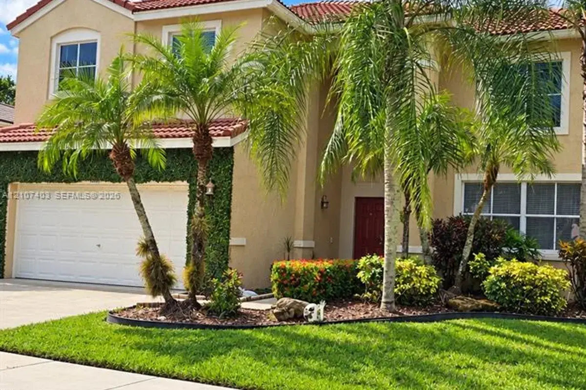 1559 Elm Grove Rd, Weston: photo 1 of 31