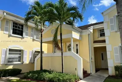 2536 SE 19th Pl #205-C, Homestead: photo 1 of 7