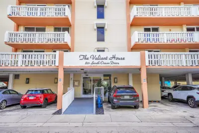801 S Ocean Dr #1005, Hollywood: photo 1 of 23