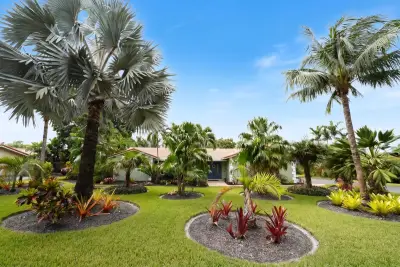 10850 NW 33rd St, Coral Springs: photo 1 of 73