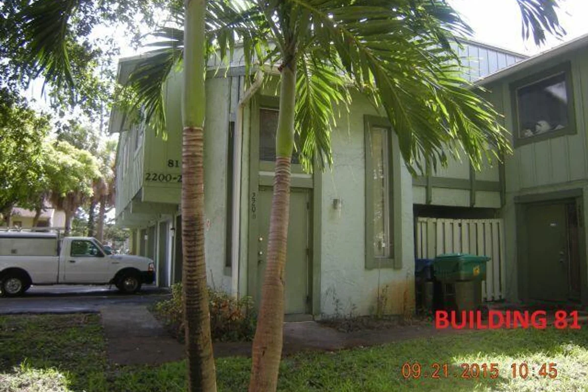 5624 NW 21st St #33-E, Lauderhill: photo 1 of 1