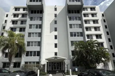 9143 SW 77th Ave #B708, Miami: photo 1 of 22