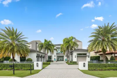 169 W Key Palm Rd, Boca Raton: photo 1 of 101