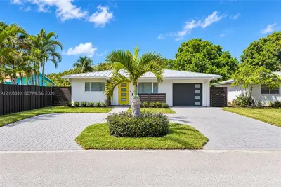 3530 NE 13th Ave, Oakland Park: photo 1 of 1