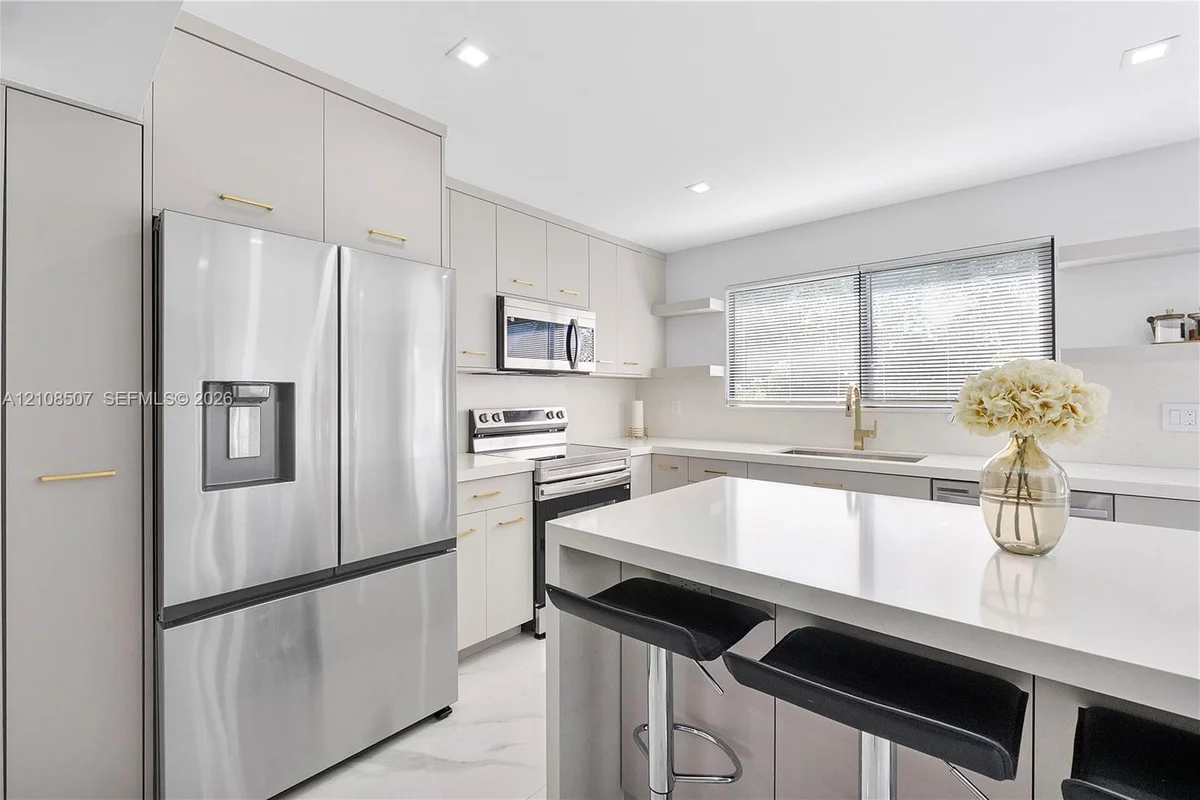 451 SW 38th Ter #1, Fort Lauderdale: photo 1 of 45