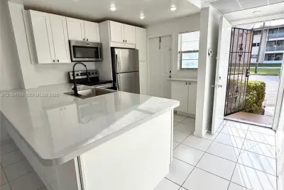 20111 NE 27th Ct #K107, Aventura: photo 1 of 26