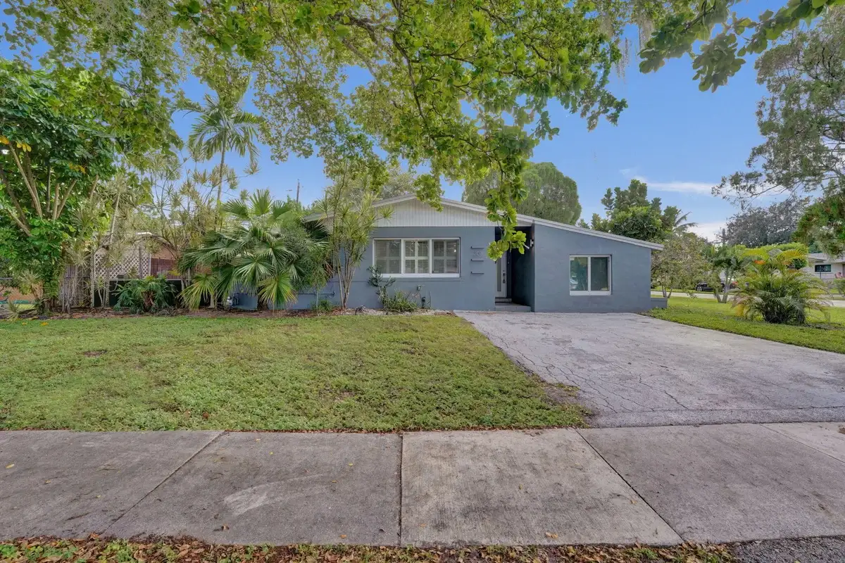 201 N 68th Way, Hollywood: photo 1 of 37