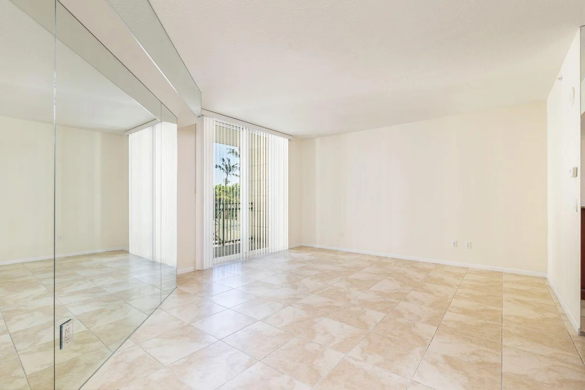 403 S Sapodilla Ave #203, West Palm Beach: photo 1 of 30