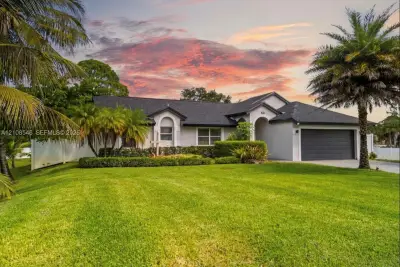 16857 90th St #N, Loxahatchee: photo 1 of 38