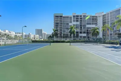 400 Leslie Dr #622, Hallandale Beach: photo 1 of 49