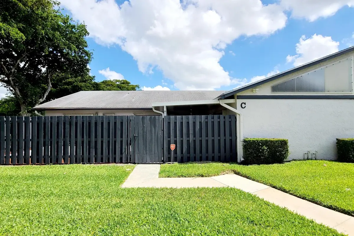 1188 Shibumy Cir #C, West Palm Beach: photo 1 of 19