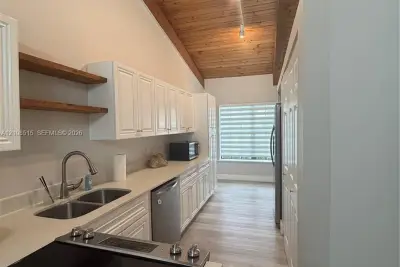 13533 SW 101st Ln, Miami: photo 1 of 13
