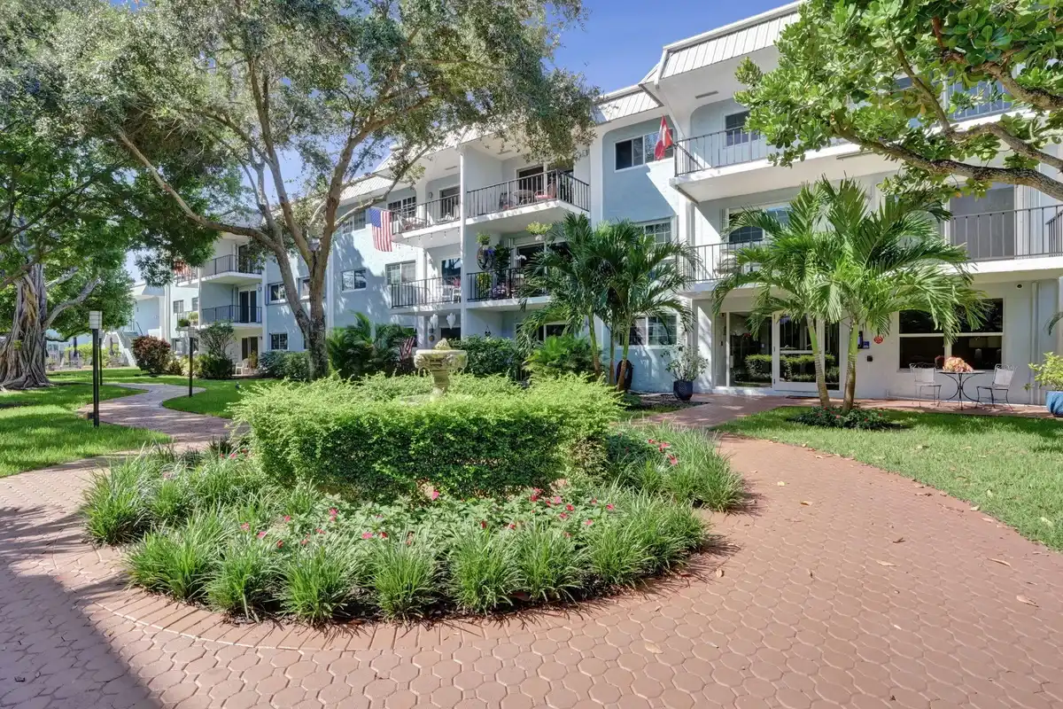 3000 NE 5th Ter #102-A, Wilton Manors: photo 1 of 38