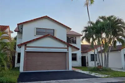 15138 SW 94th Ter, Miami: photo 1 of 23