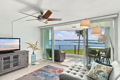 8200 Lakeshore Dr #2020, Hypoluxo: photo 1 of 41