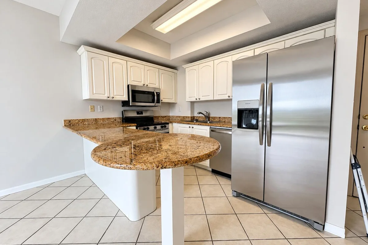 3500 Coral Way #603, Miami: photo 1 of 16