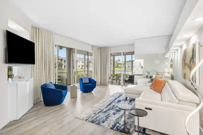 5064 Lake Catalina Dr #A, Boca Raton: photo 1 of 51