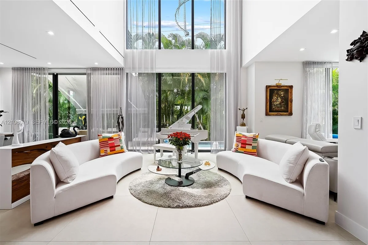 311 189th St, Sunny Isles Beach: photo 1 of 101
