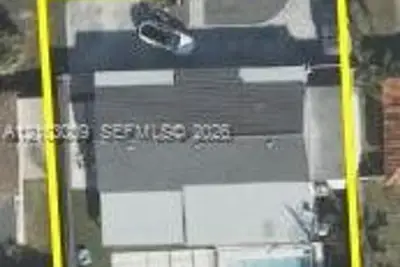 8740 SW 42nd St, Miami: photo 1 of 1