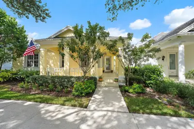 244 Honeysuckle Dr, Jupiter: photo 1 of 34