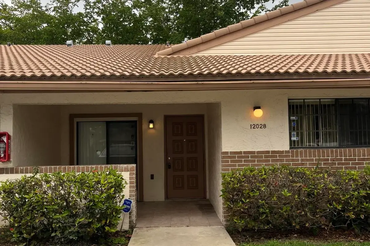 12028 Royal Palm Blvd #3-F, Coral Springs: photo 1 of 31