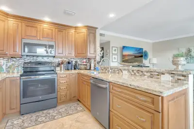 453 Richmond F, Deerfield Beach: photo 1 of 53