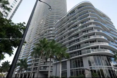488 NE 18th St #4509, Miami: photo 1 of 26