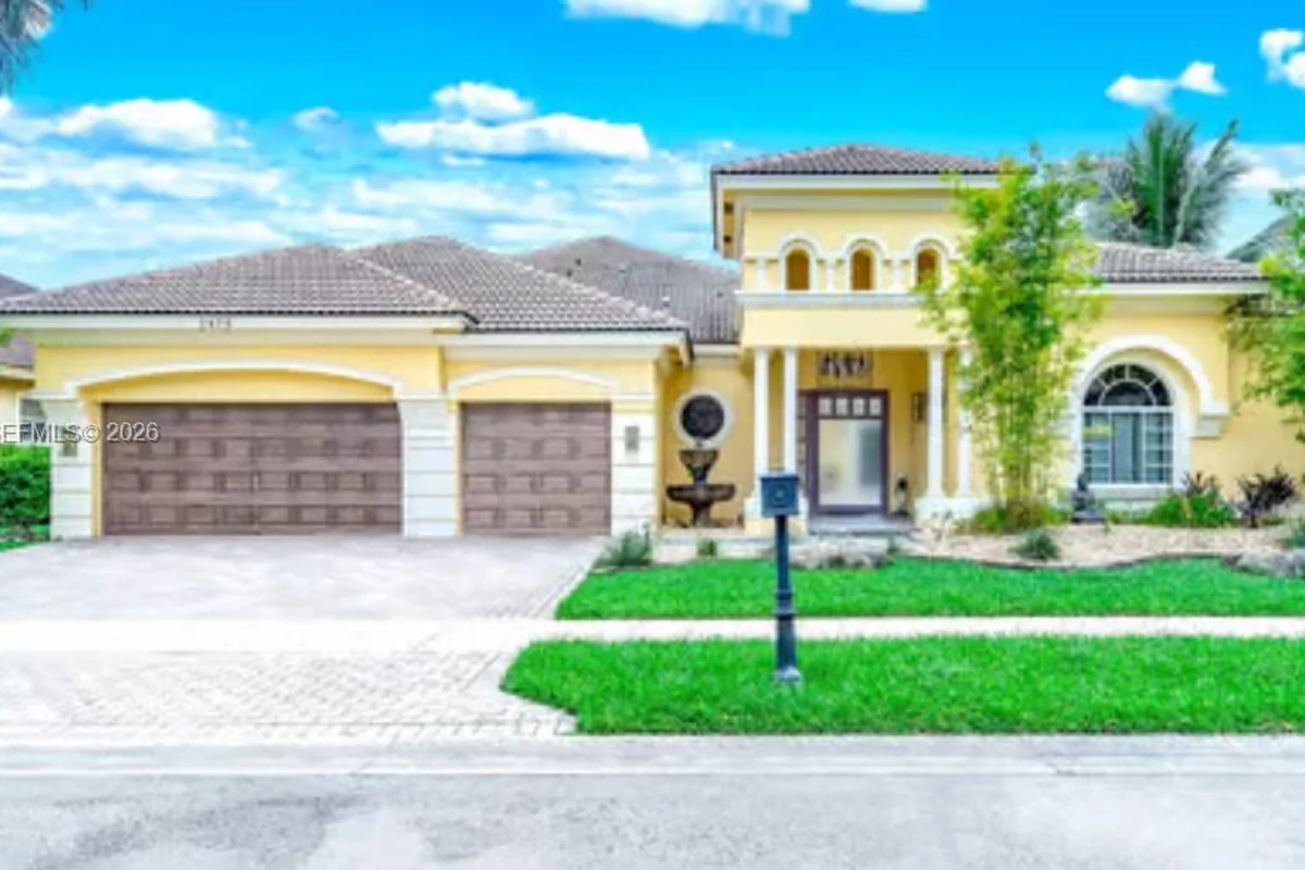 1475 SW 157th Ave, Pembroke Pines: photo 1 of 13