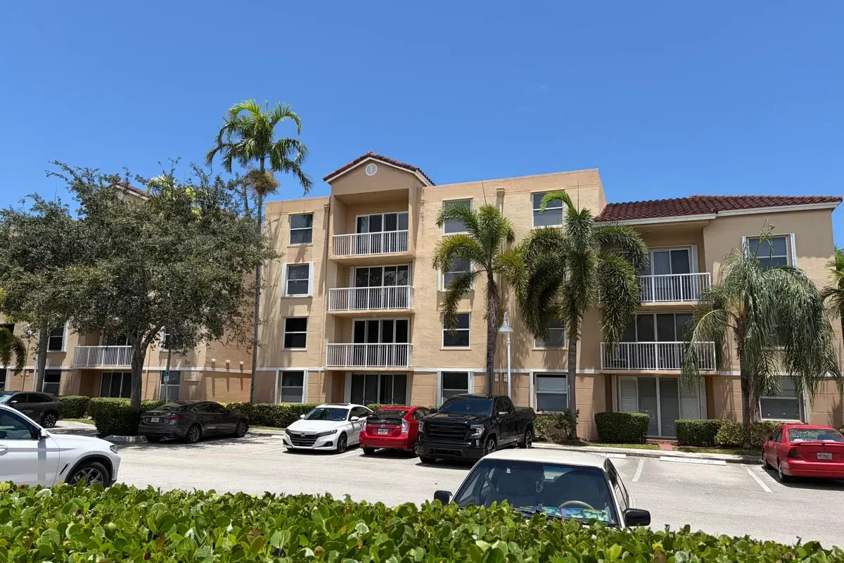 519 E Sheridan Street #307 St #3072, Dania Beach: photo 1 of 16