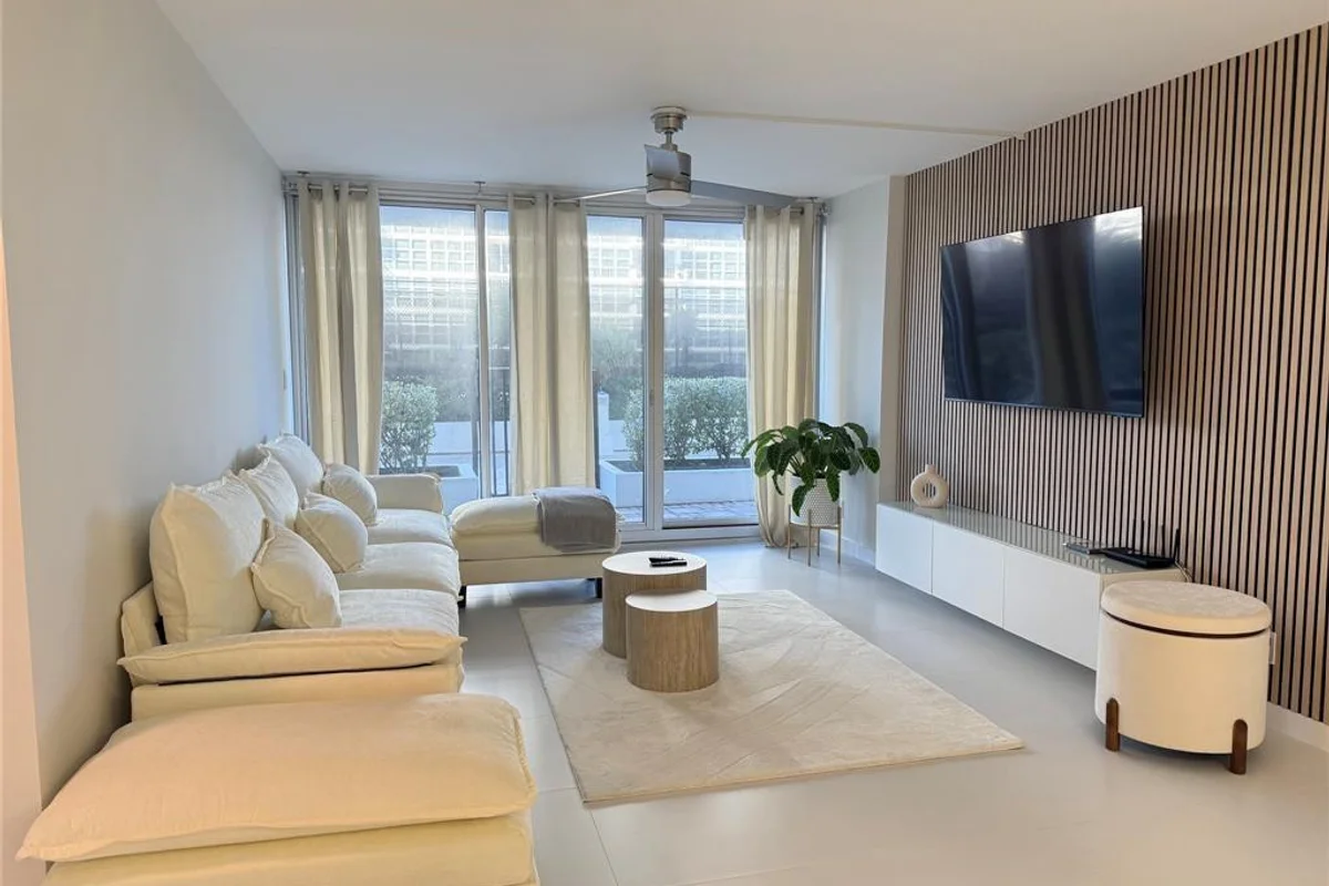 525 N Ocean Blvd #422, Pompano Beach: photo 1 of 48