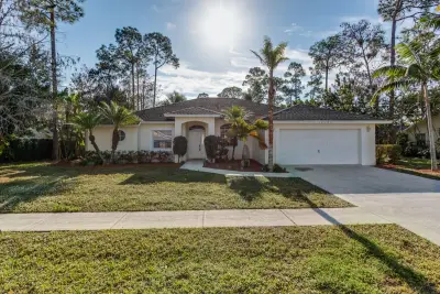 14185 Greentree Dr, Wellington: photo 1 of 16