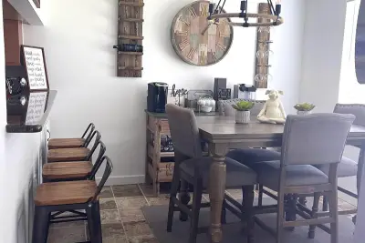 10102 Glenmoor Dr, West Palm Beach: photo 1 of 36