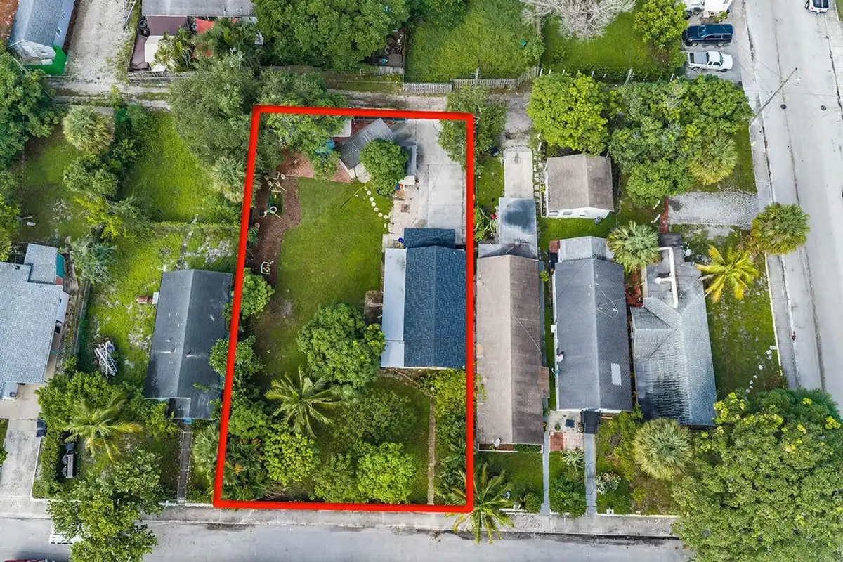 223 N F St, Lake Worth Beach: photo 1 of 34
