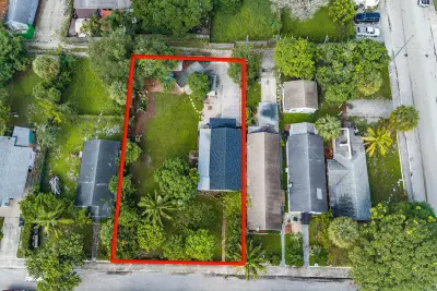 223 N F St, Lake Worth Beach: photo 1 of 34