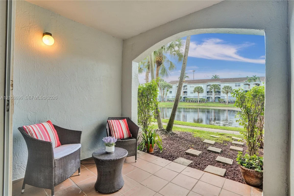 9650 NW 2nd St #4-106, Pembroke Pines: photo 1 of 43