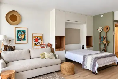 700 Biltmore Way #308, Coral Gables: photo 1 of 12