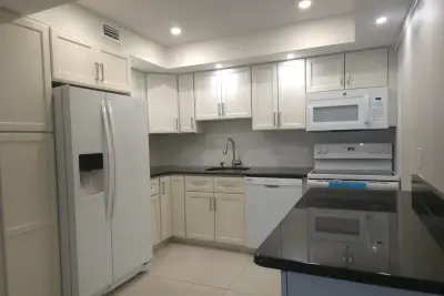 413 Greenbrier A, West Palm Beach: photo 1 of 22
