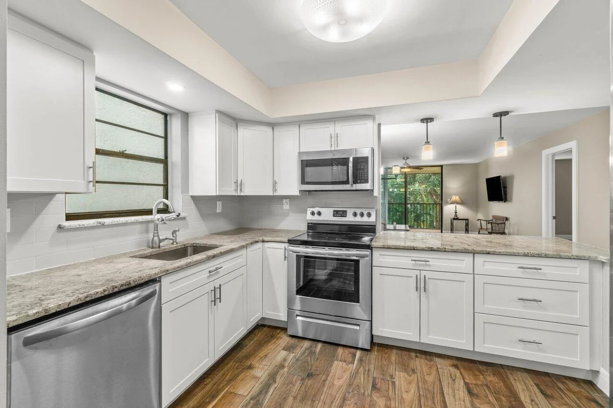1555 S Federal Hwy #203, Delray Beach: photo 1 of 27