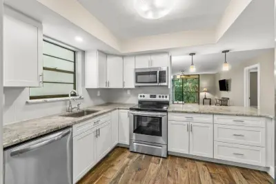 1555 S Federal Hwy #203, Delray Beach: photo 1 of 27
