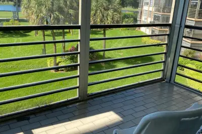 900 Saint Charles Pl #321, Pembroke Pines: photo 1 of 17