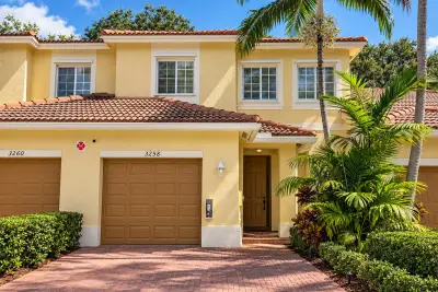 3258 NW 31st Ter, Oakland Park: photo 1 of 3