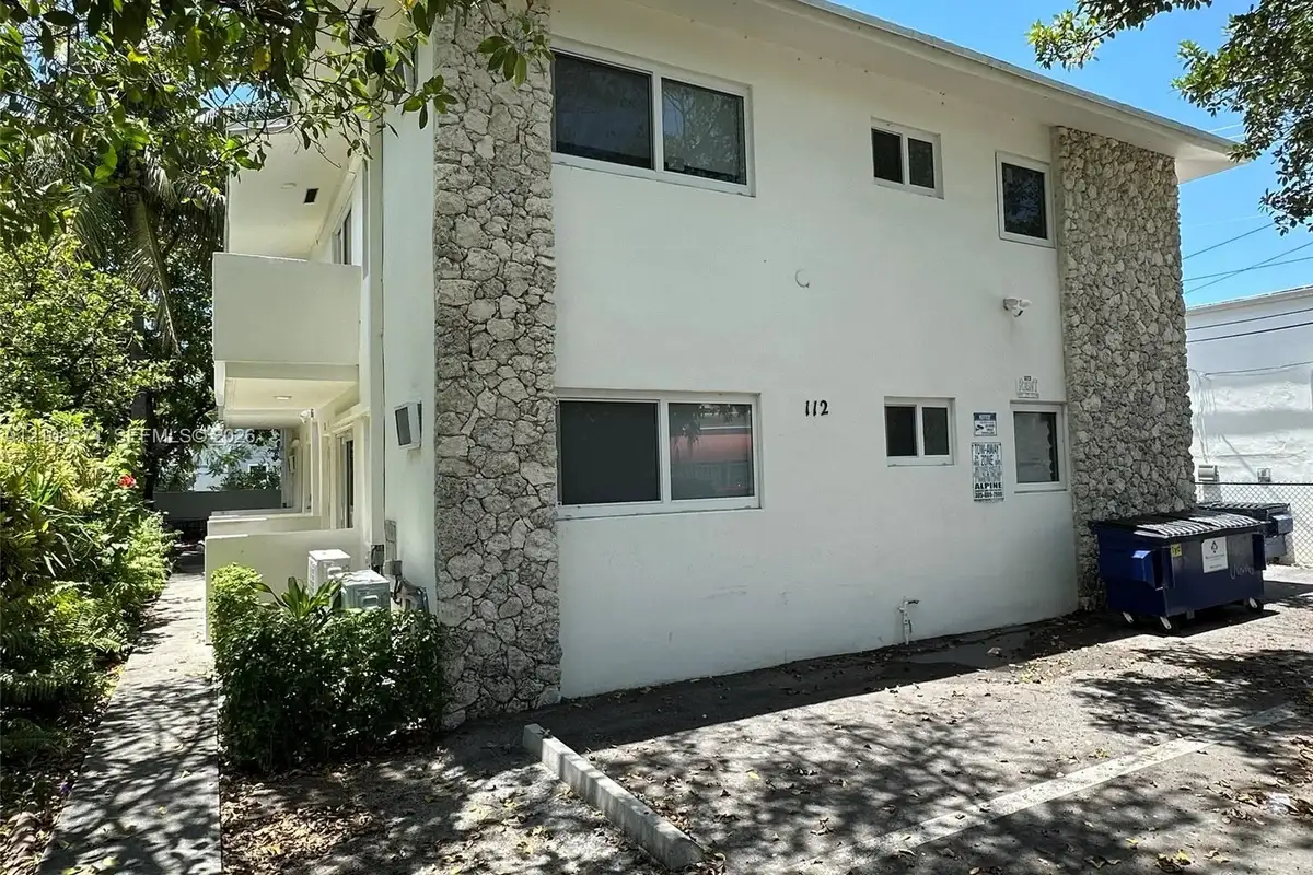 112 SW 11th Ave, Miami: photo 1 of 16